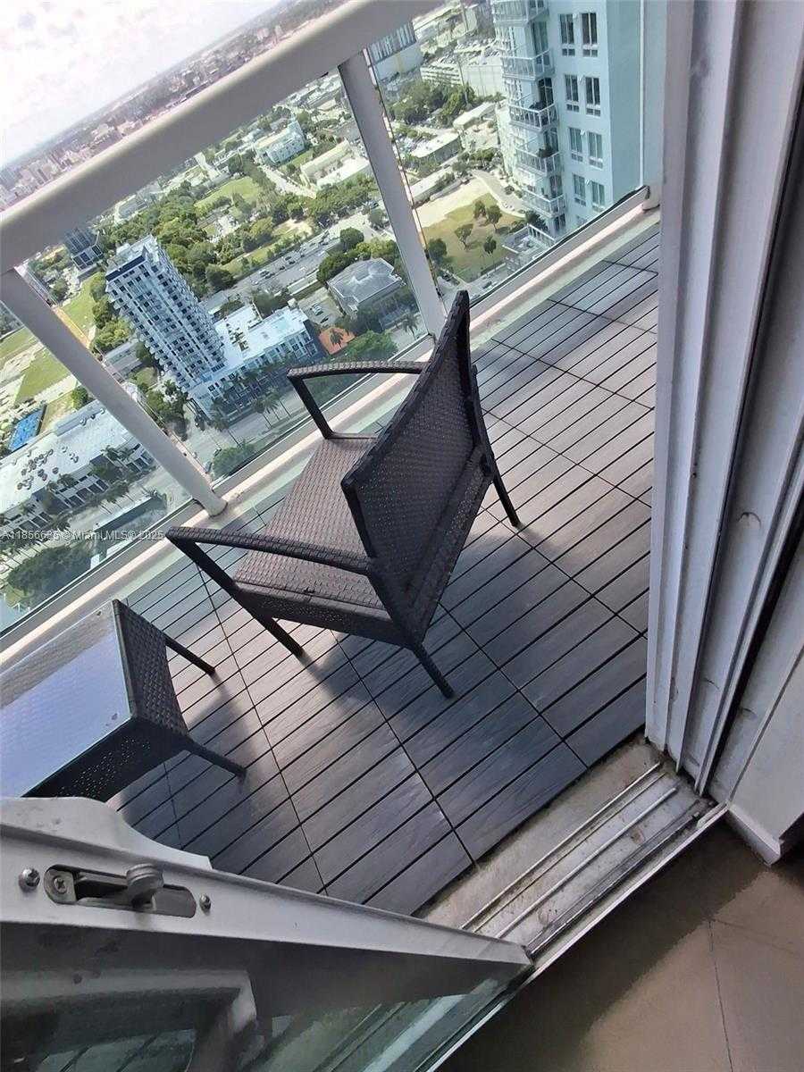 Small Image of 1800 NORTH BAYSHORE DR #3908, Miami Number 20