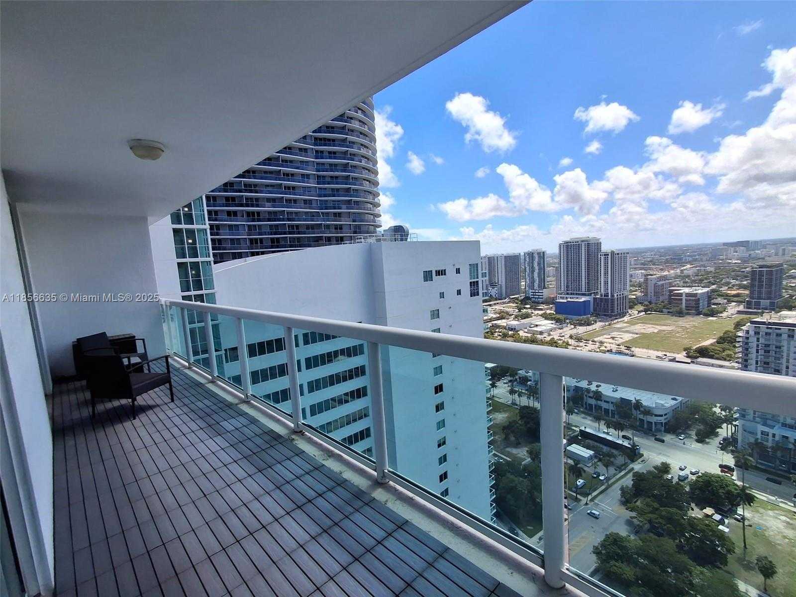 Small Image of 1800 NORTH BAYSHORE DR #3908, Miami Number 24