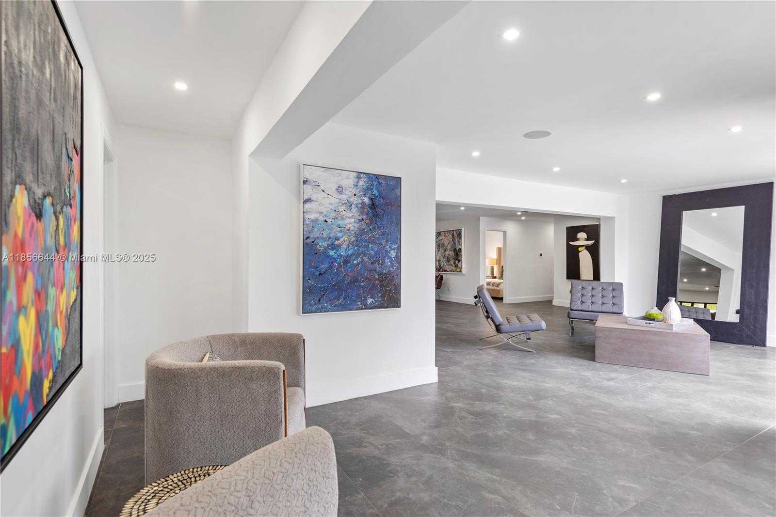 Small Image of 4322 POLK ST, Hollywood Number 14
