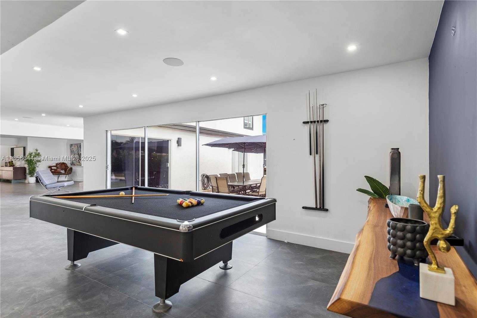 Small Image of 4322 POLK ST, Hollywood Number 16