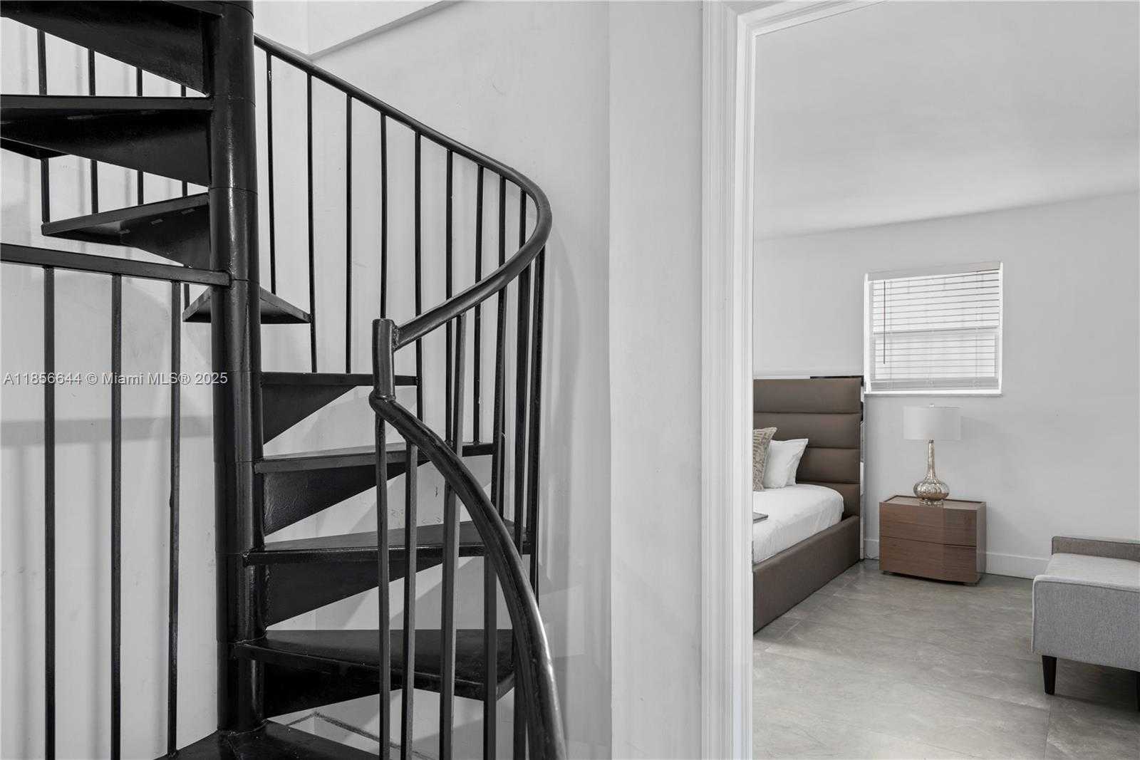 Small Image of 4322 POLK ST, Hollywood Number 31