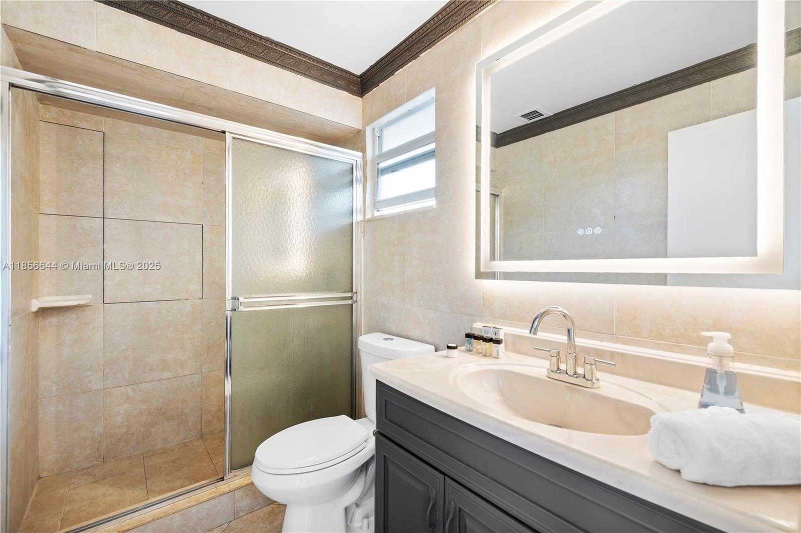 Small Image of 4322 POLK ST, Hollywood Number 34