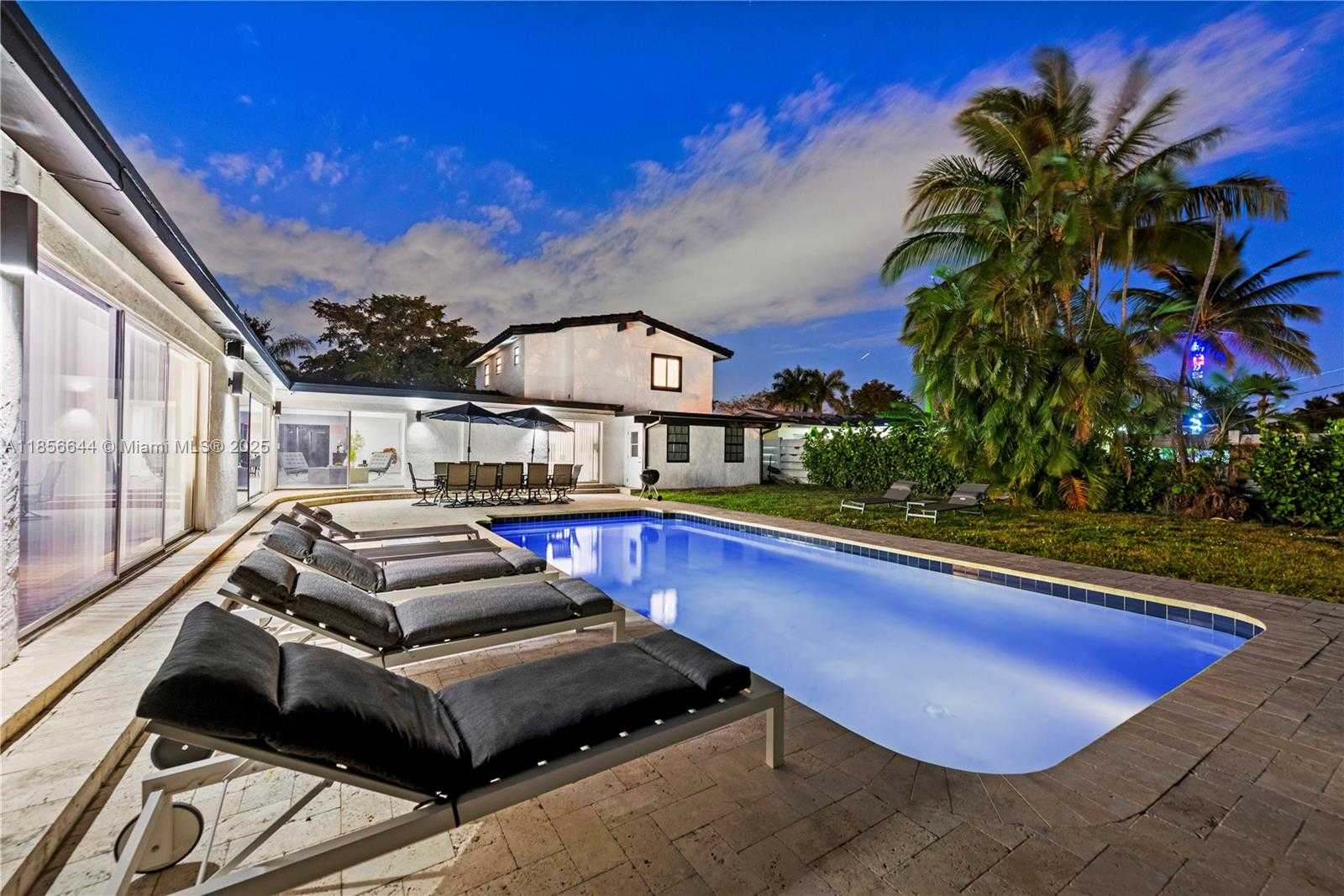Small Image of 4322 POLK ST, Hollywood Number 41