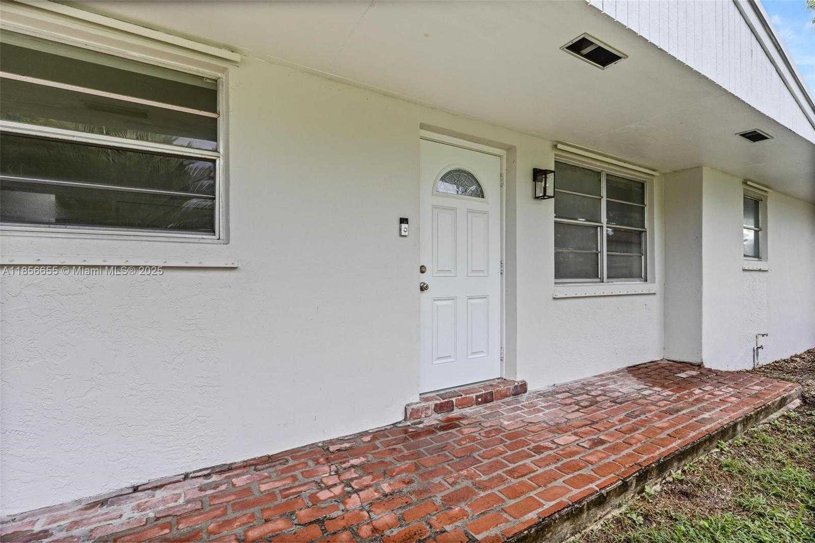 Small Image of 1621 NORTH WEST 13TH AVE, Homestead Number 4