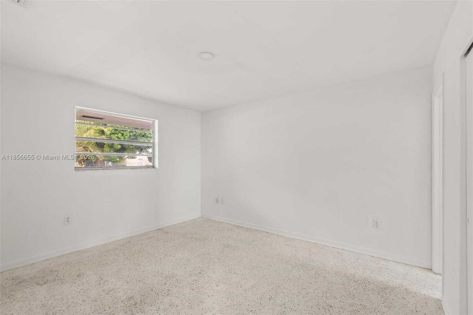 Small Image of 1621 NORTH WEST 13TH AVE, Homestead Number 7