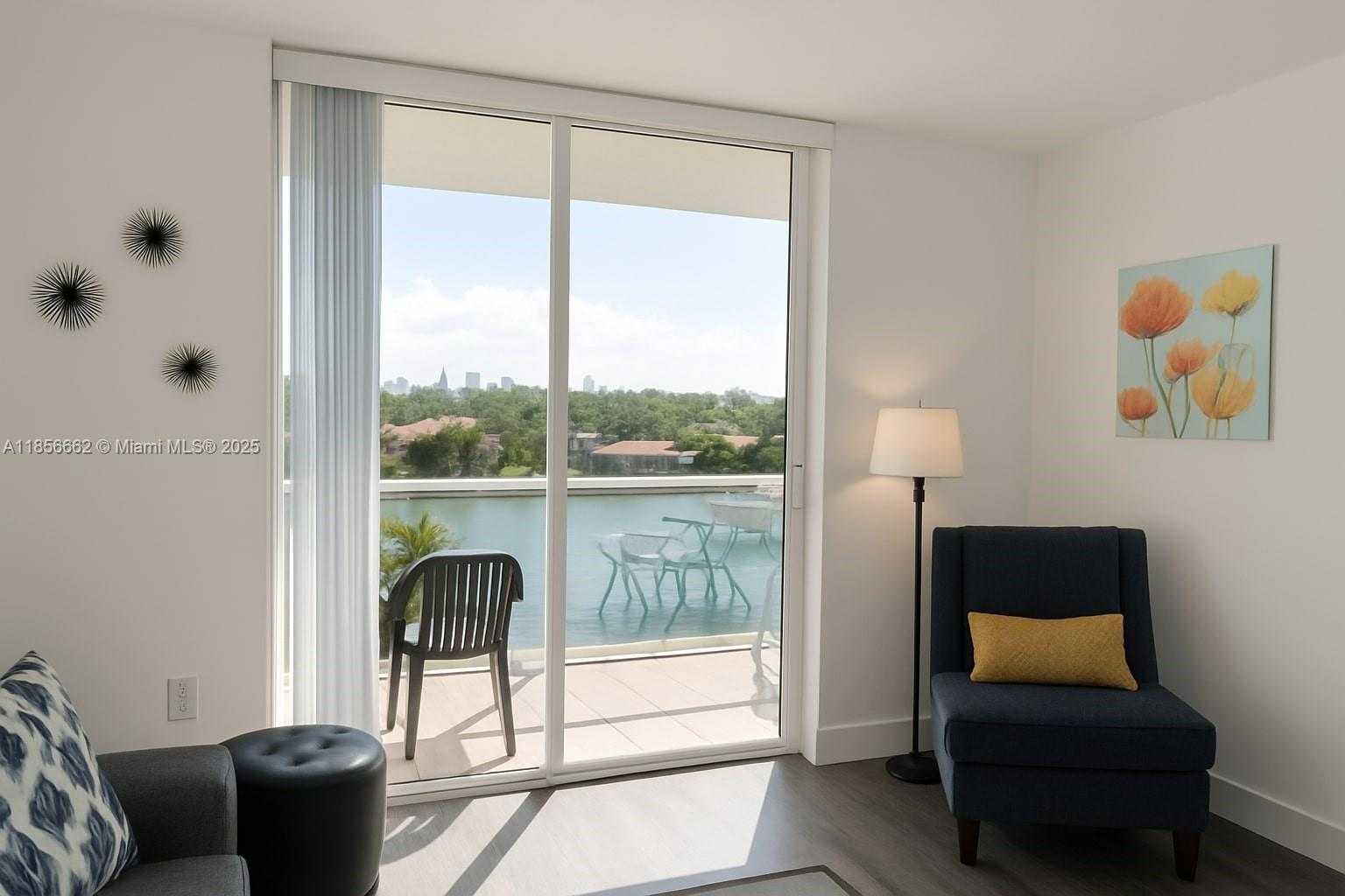 Small Image of 5880 COLLINS AVE #703, Miami Beach Number 4