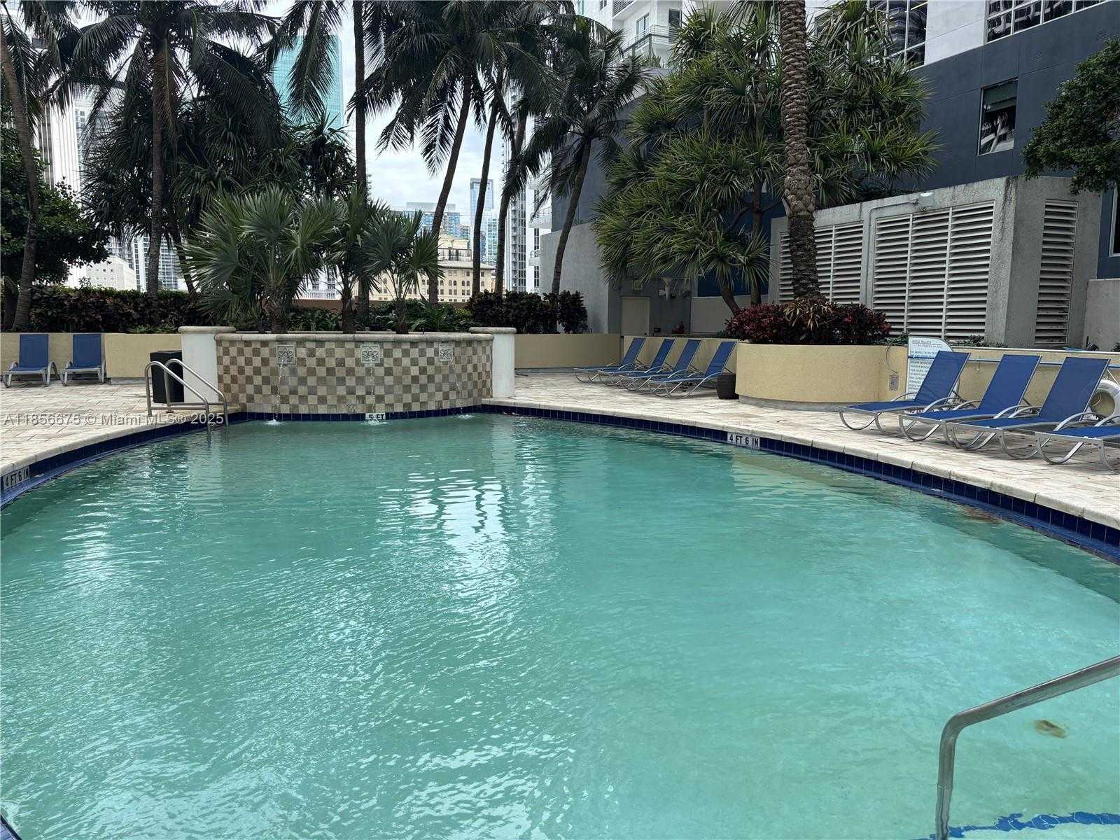 Small Image of 244 BISCAYNE BLVD #2706, Miami Number 13