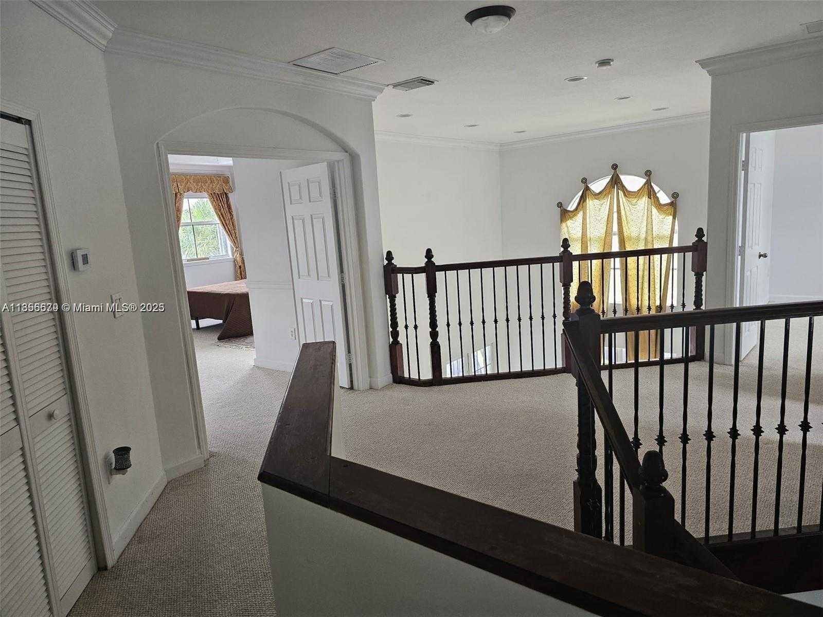 Small Image of 16452 SOUTH WEST 58TH TER, Miami Number 3