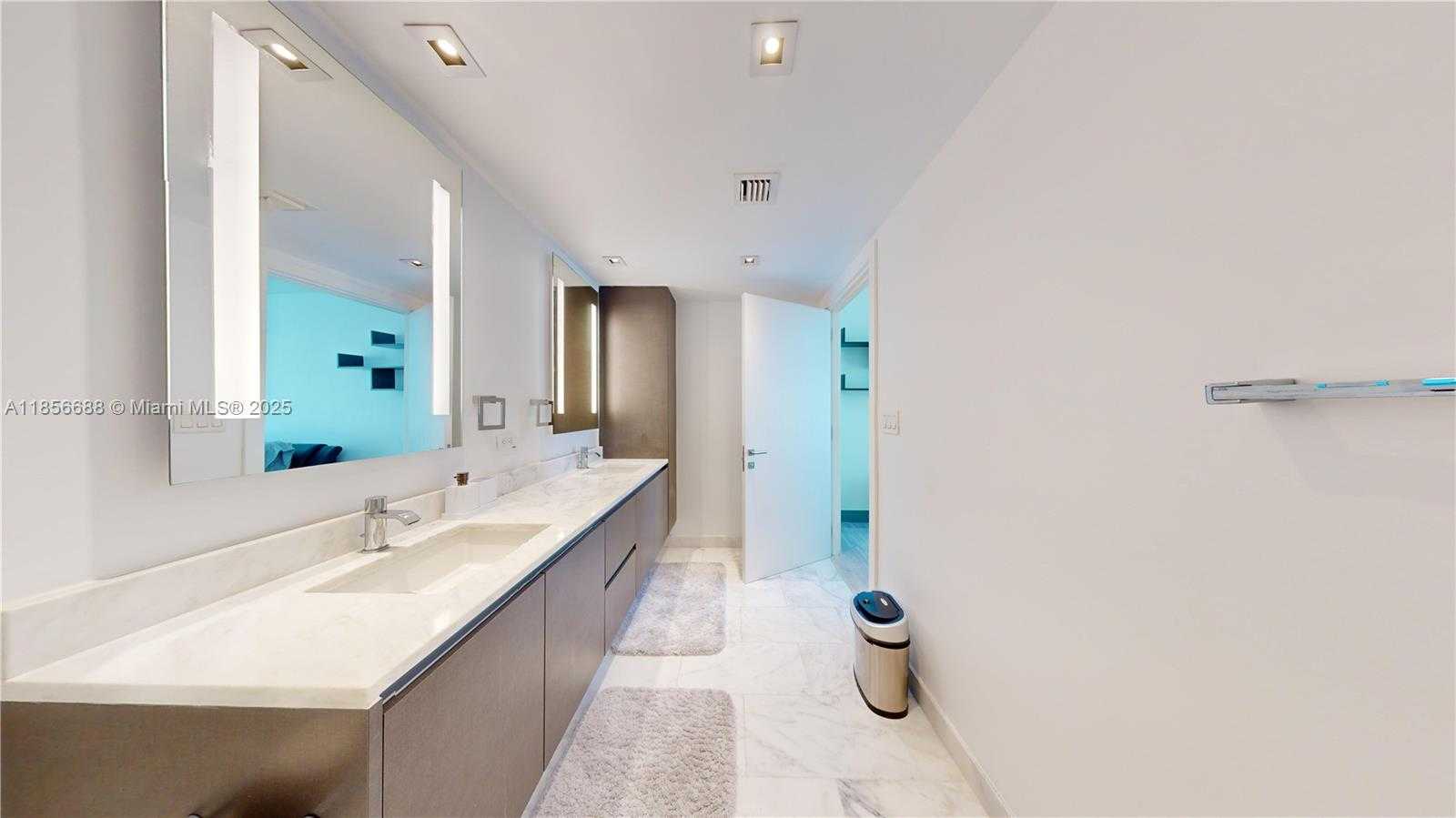 Small Image of 1451 BRICKELL AVE #1502, Miami Number 11