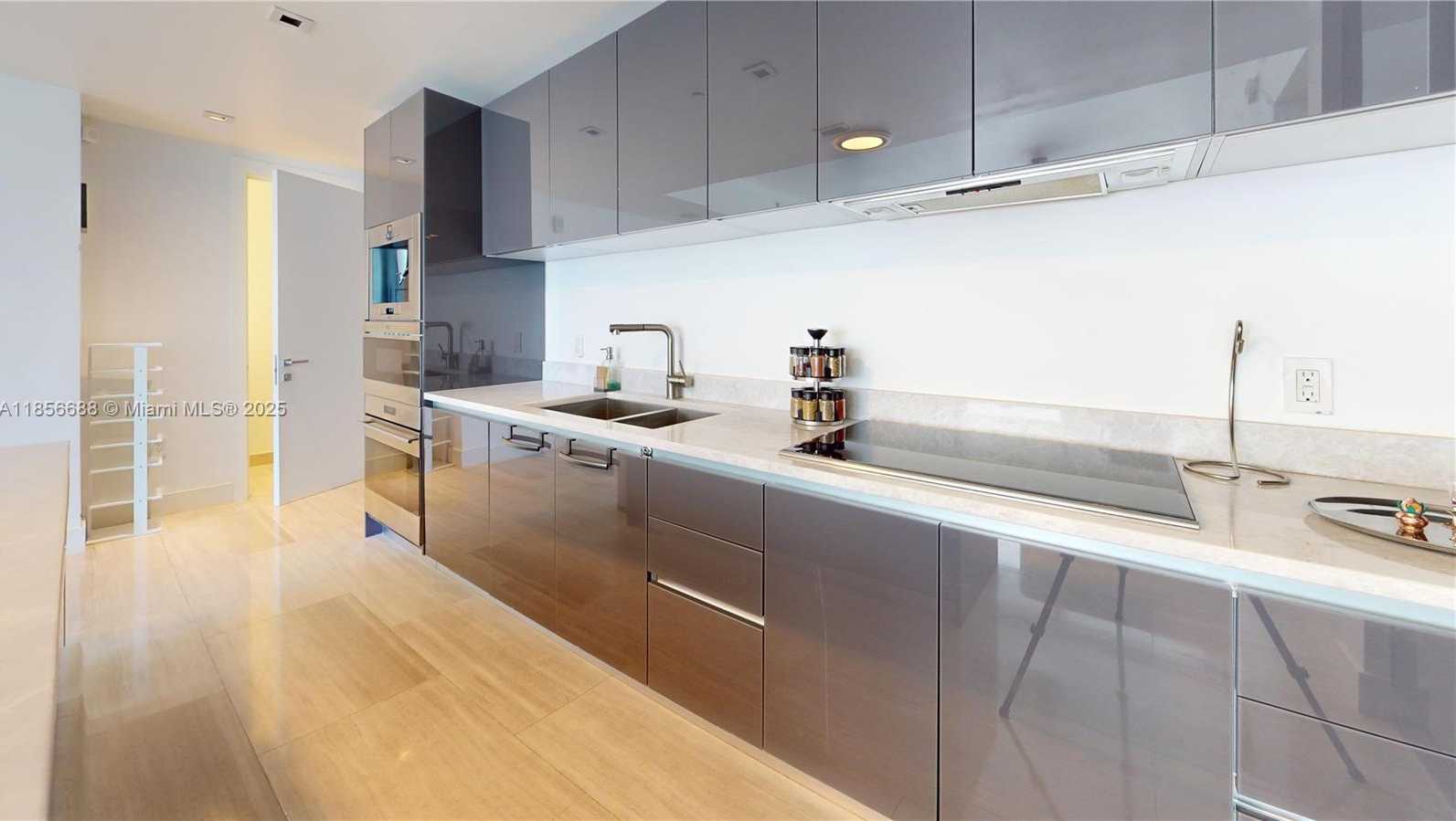 Small Image of 1451 BRICKELL AVE #1502, Miami Number 3