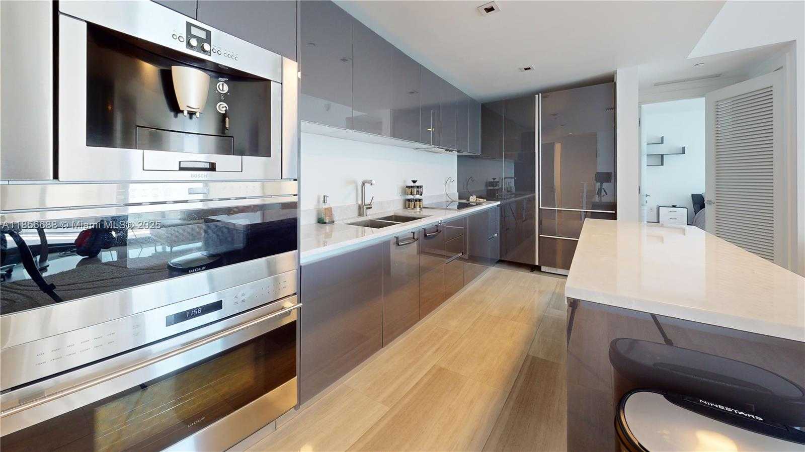 Small Image of 1451 BRICKELL AVE #1502, Miami Number 4