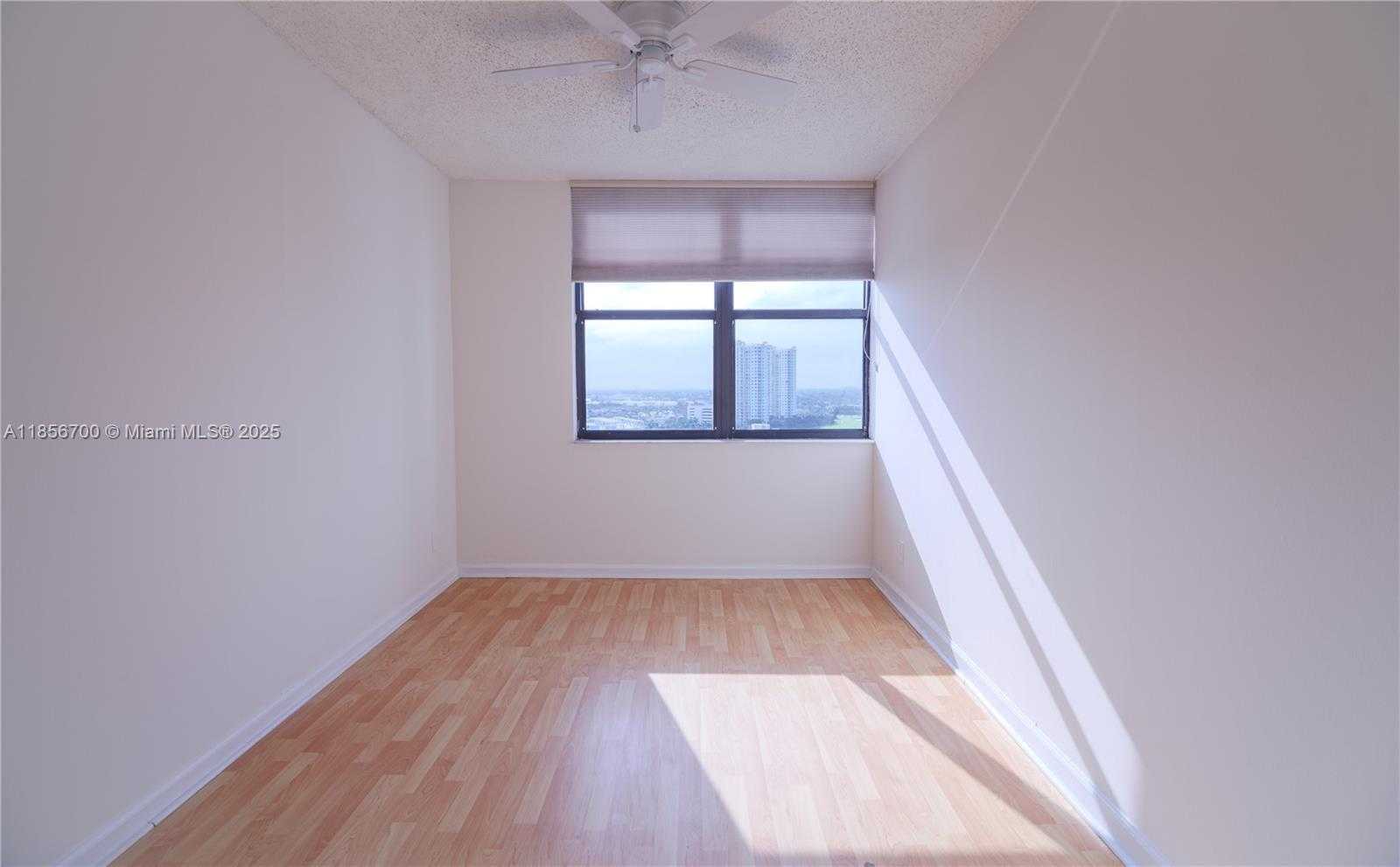 Small Image of 300 THREE ISLANDS BLVD #516, Hallandale Beach Number 12