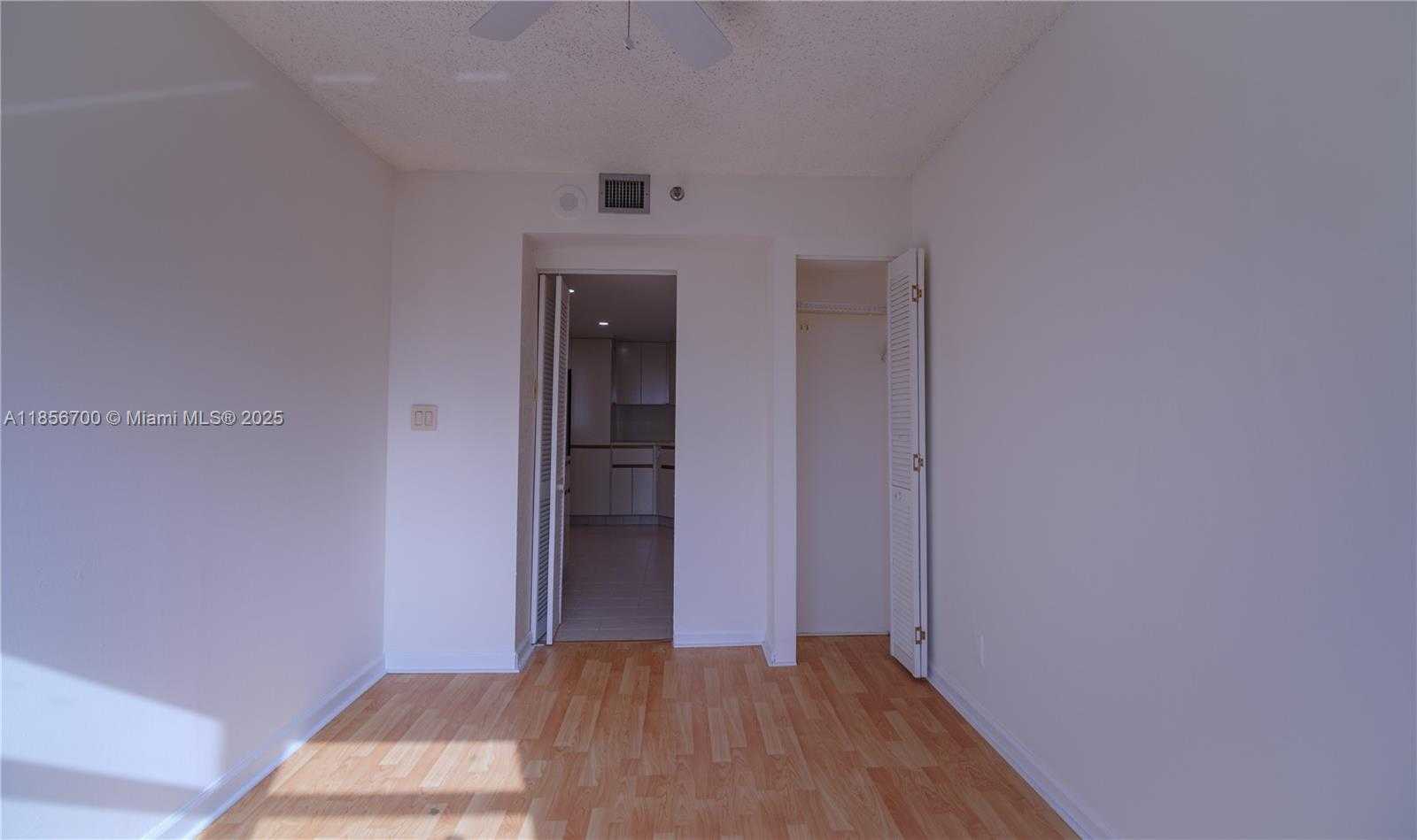 Small Image of 300 THREE ISLANDS BLVD #516, Hallandale Beach Number 13