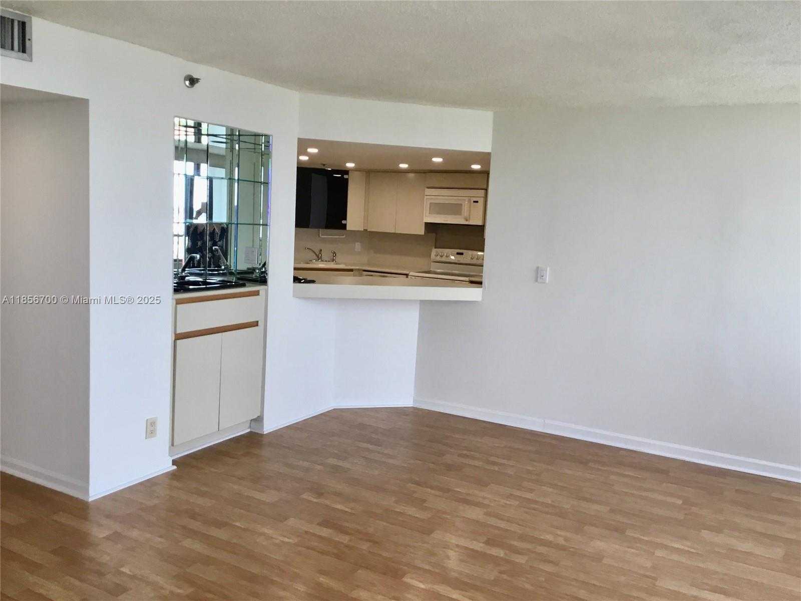 Small Image of 300 THREE ISLANDS BLVD #516, Hallandale Beach Number 6
