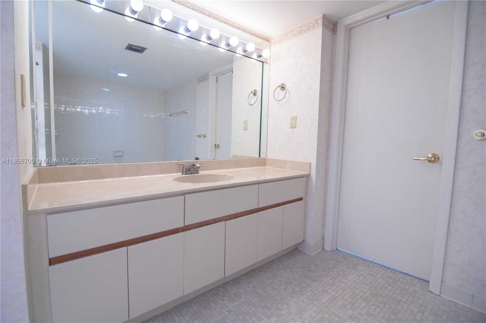 Small Image of 300 THREE ISLANDS BLVD #516, Hallandale Beach Number 9