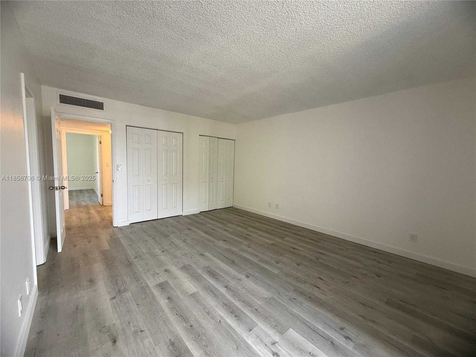 Small Image of 20200 WEST COUNTRY CLUB DR #PH14, Aventura Number 14