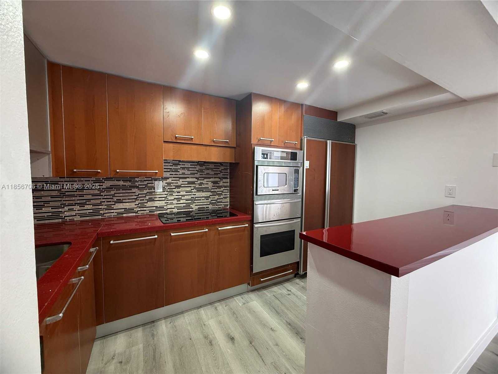 Small Image of 20200 WEST COUNTRY CLUB DR #PH14, Aventura Number 2