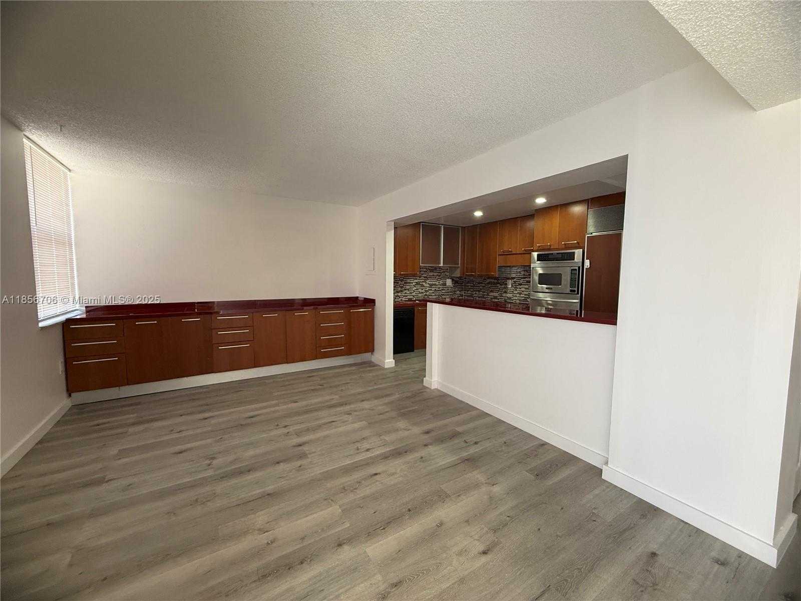 Small Image of 20200 WEST COUNTRY CLUB DR #PH14, Aventura Number 3