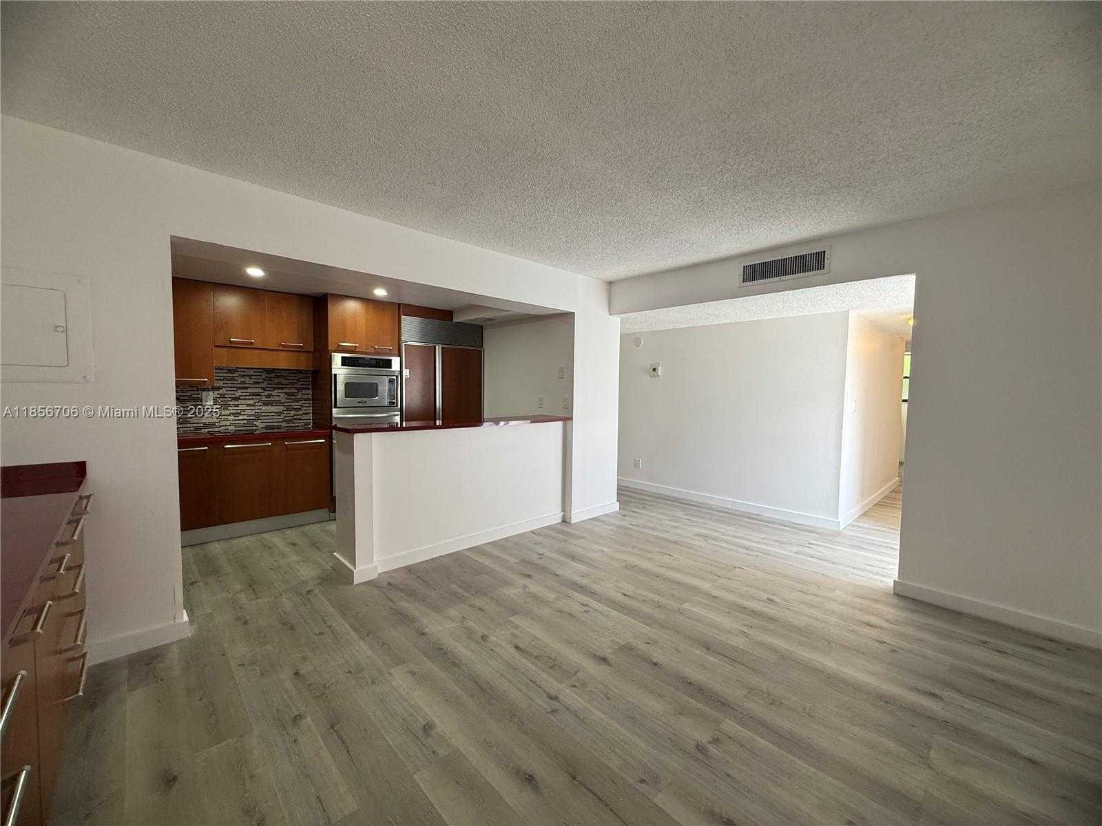 Small Image of 20200 WEST COUNTRY CLUB DR #PH14, Aventura Number 4