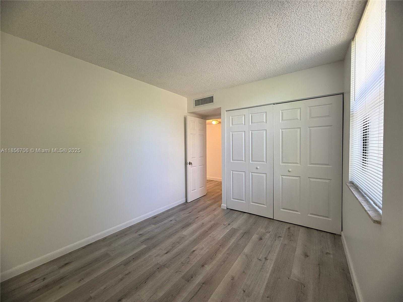 Small Image of 20200 WEST COUNTRY CLUB DR #PH14, Aventura Number 8