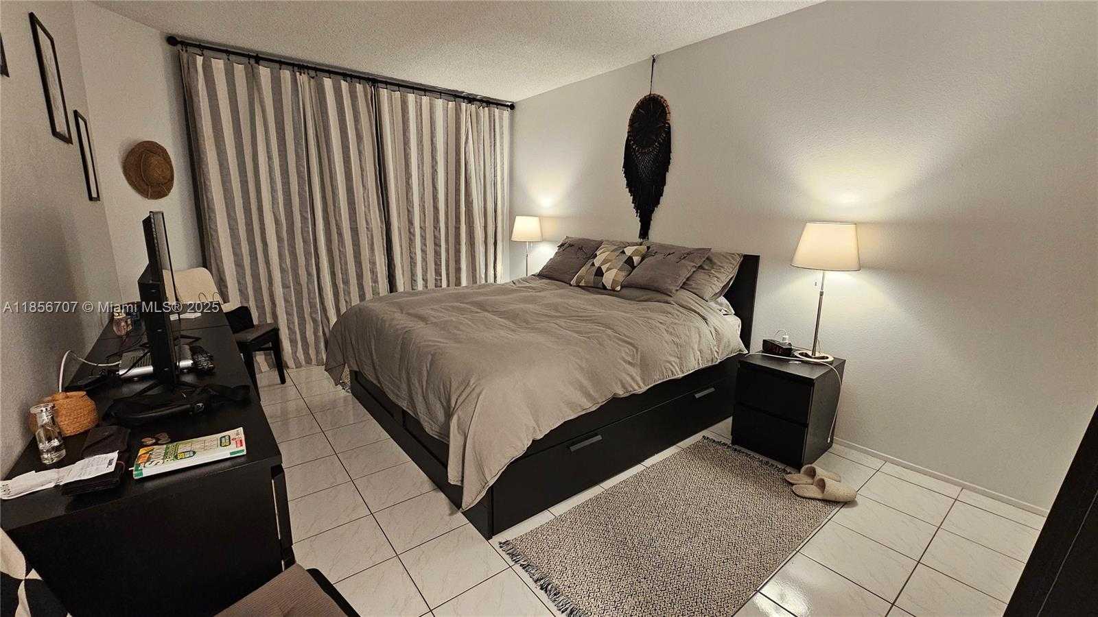 Small Image of 1980 SOUTH OCEAN DR #6B, Hallandale Beach Number 15
