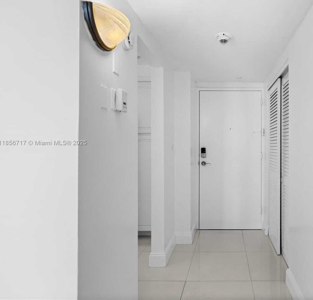 Small Image of 19390 COLLINS AVE #1410, Sunny Isles Beach Number 21