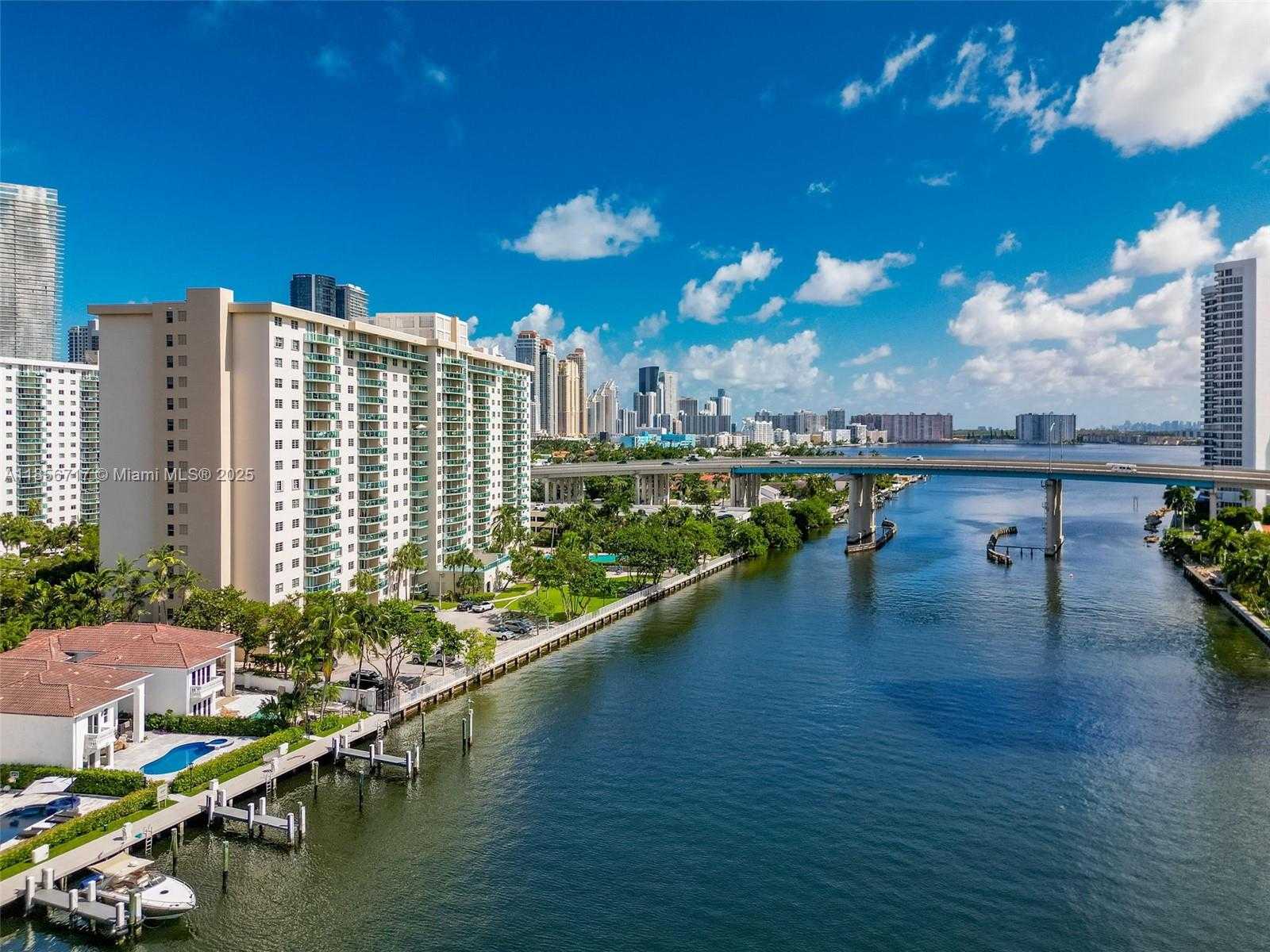 Small Image of 19390 COLLINS AVE #1410, Sunny Isles Beach Number 3
