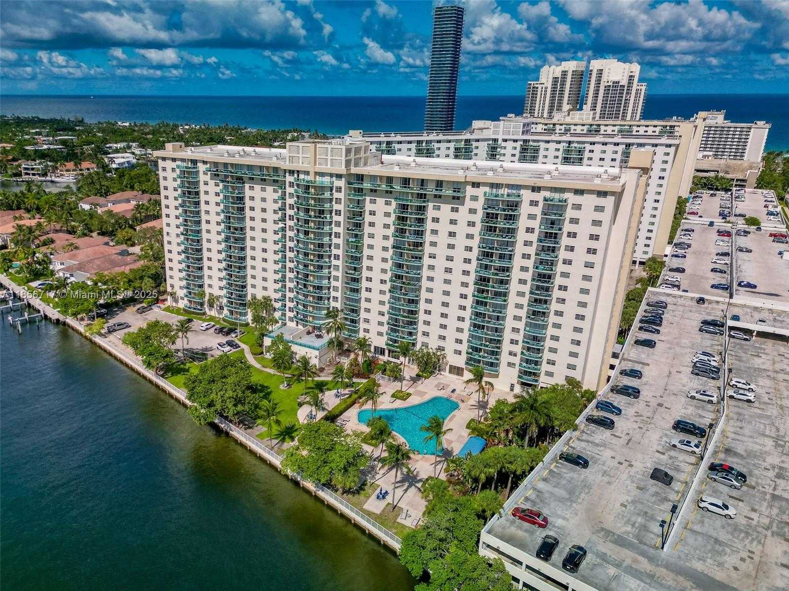 Small Image of 19390 COLLINS AVE #1410, Sunny Isles Beach Number 35