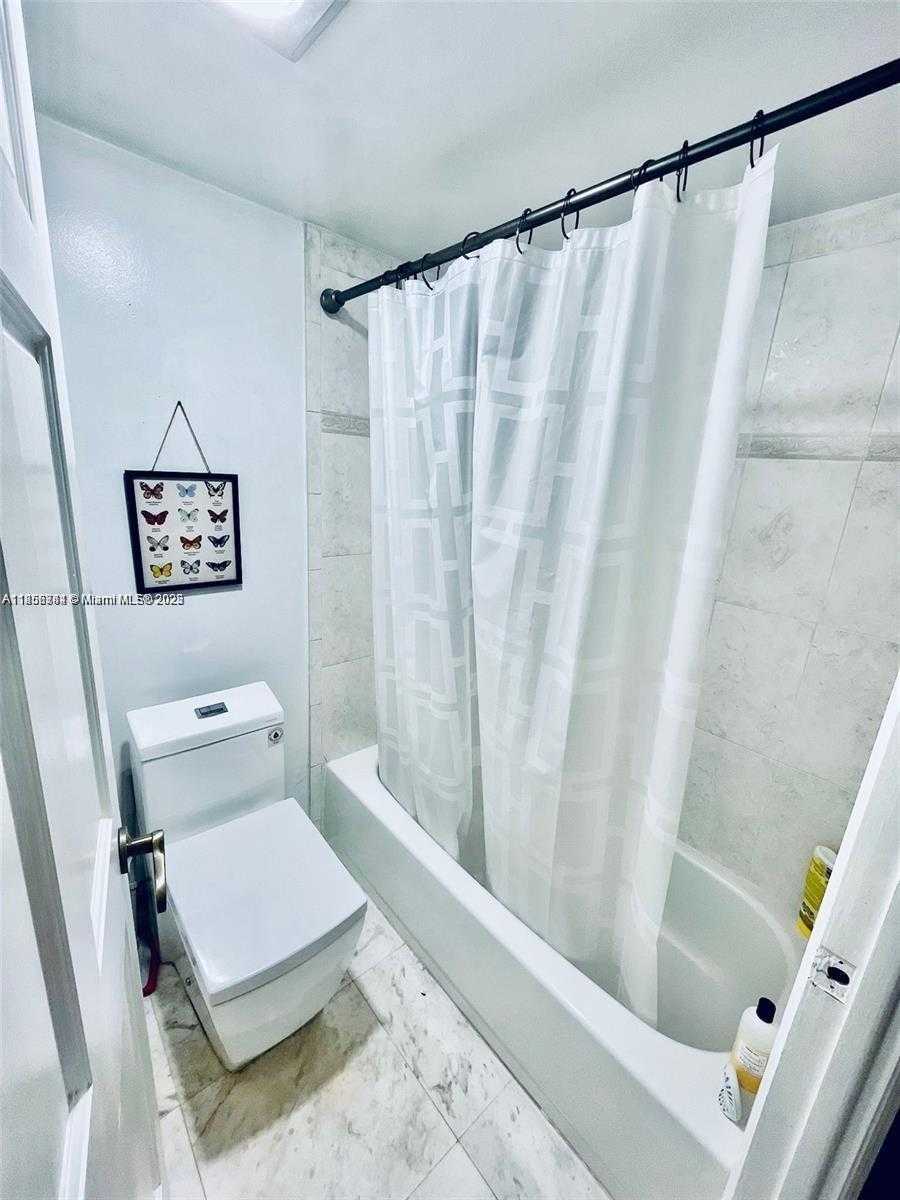 Imagen de Pequeño Objeto