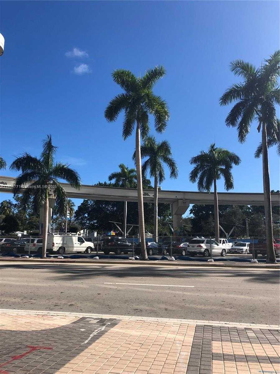 Small Image of 50 BISCAYNE BLVD #2806, Miami Number 17