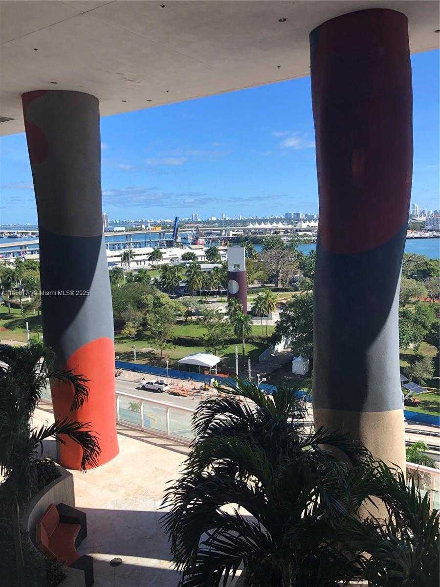 Small Image of 50 BISCAYNE BLVD #2806, Miami Number 22