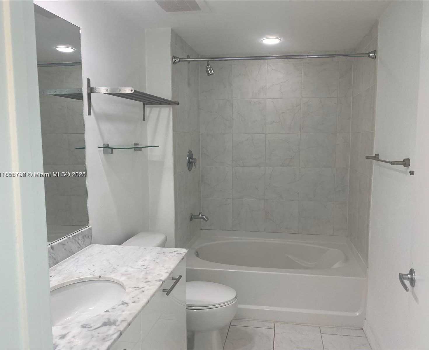 Small Image of 950 BRICKELL BAY DR #602, Miami Number 13