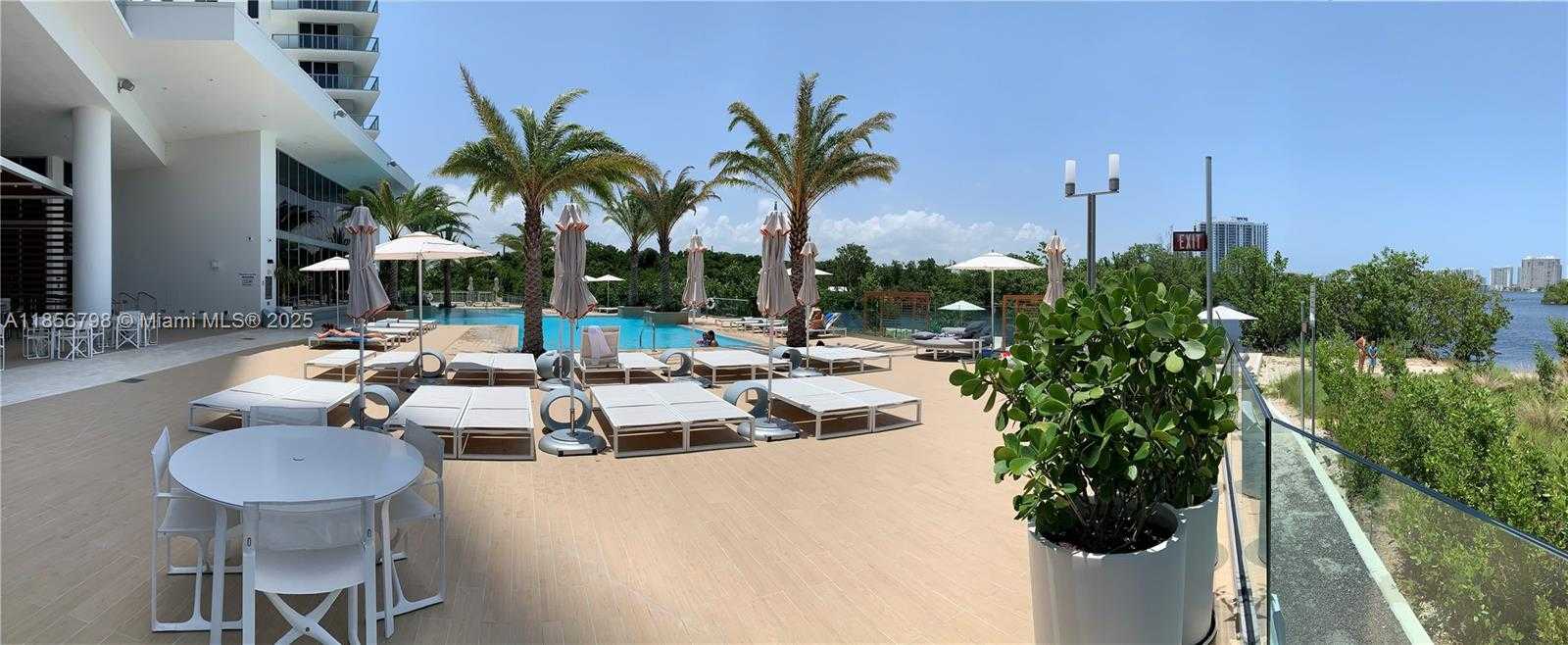 Small Image of 16385 BISCAYNE BLVD #2720, North Miami Beach Number 12