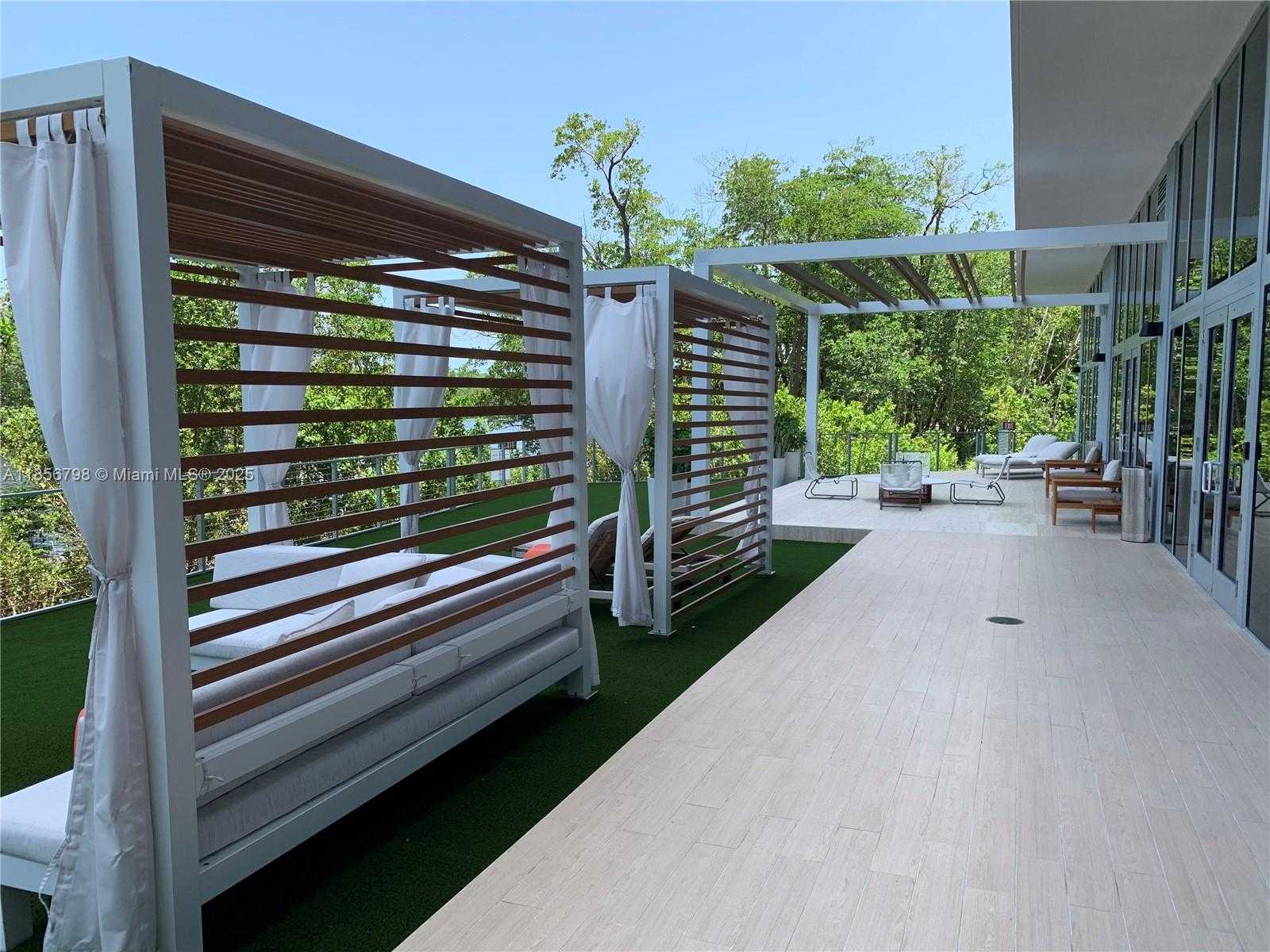 Small Image of 16385 BISCAYNE BLVD #2720, North Miami Beach Number 13
