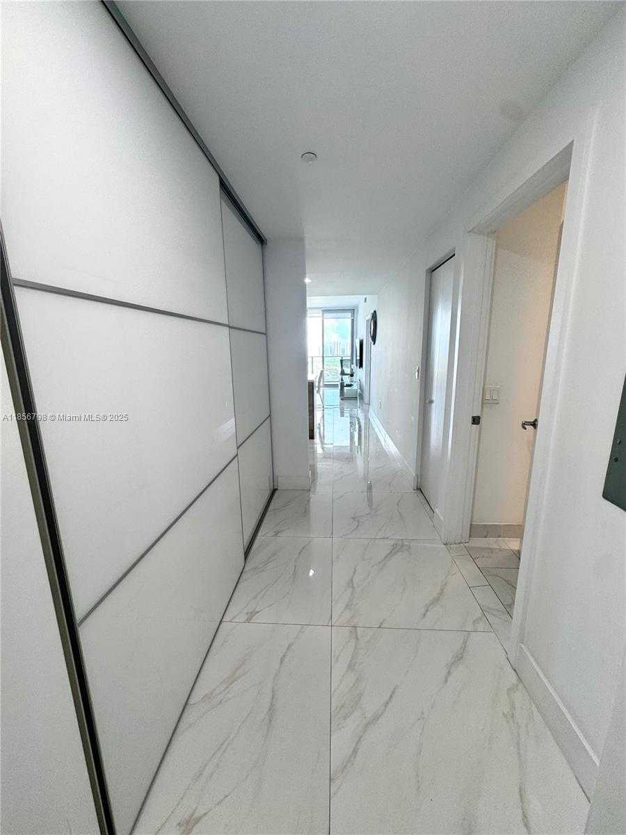 Small Image of 16385 BISCAYNE BLVD #2720, North Miami Beach Number 17