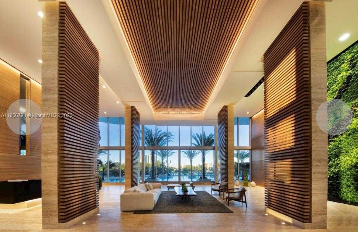 Small Image of 16385 BISCAYNE BLVD #2720, North Miami Beach Number 3