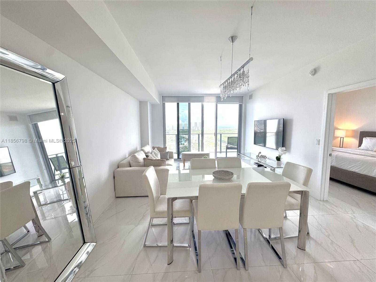 Small Image of 16385 BISCAYNE BLVD #2720, North Miami Beach Number 31