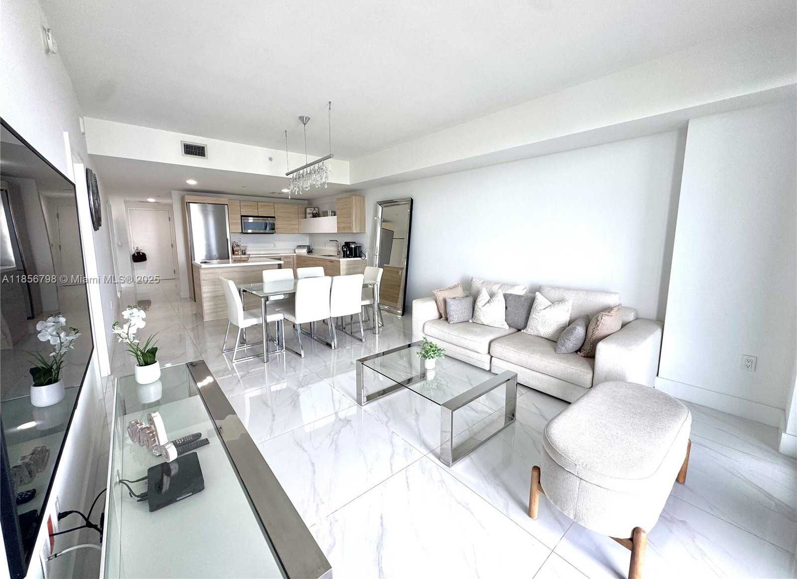 Small Image of 16385 BISCAYNE BLVD #2720, North Miami Beach Number 33