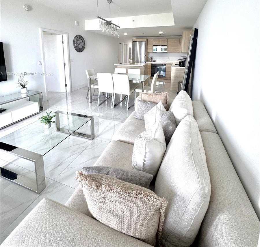 Small Image of 16385 BISCAYNE BLVD #2720, North Miami Beach Number 35