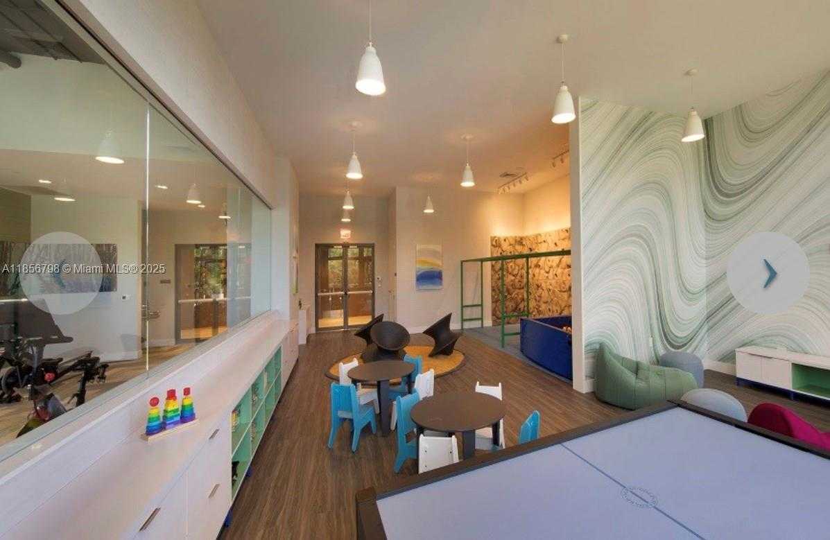 Small Image of 16385 BISCAYNE BLVD #2720, North Miami Beach Number 5