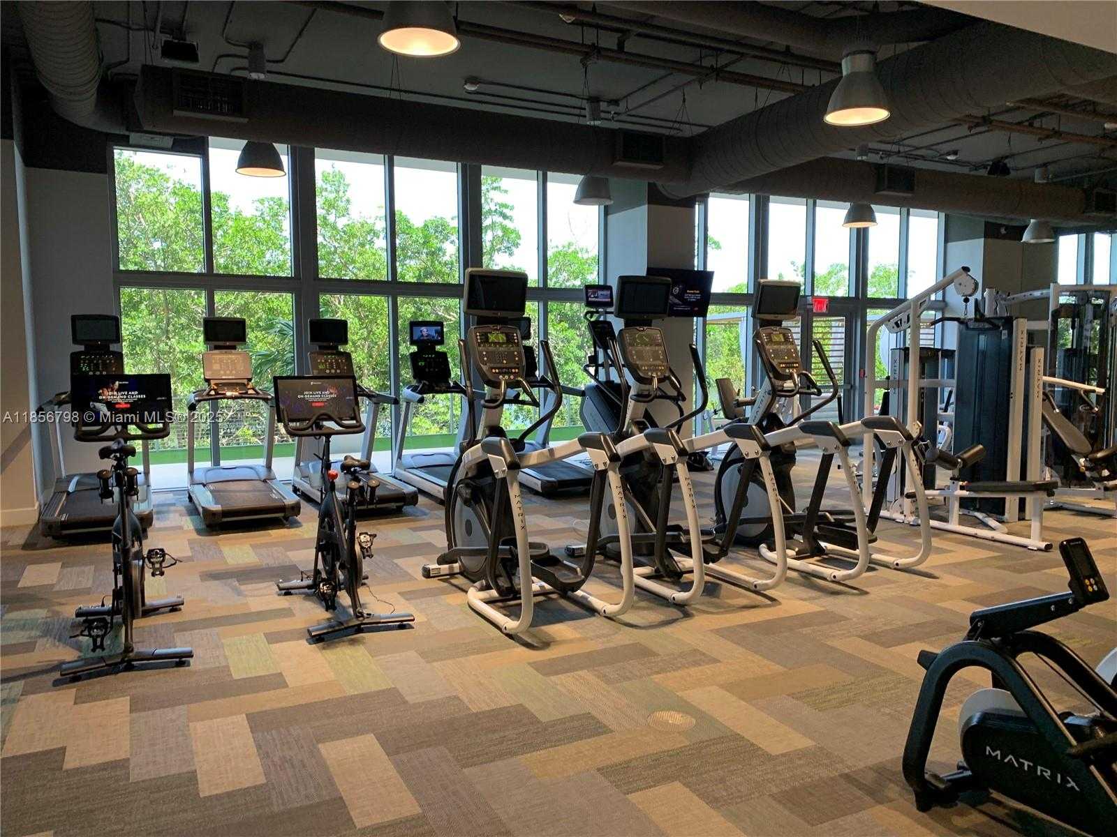 Small Image of 16385 BISCAYNE BLVD #2720, North Miami Beach Number 7