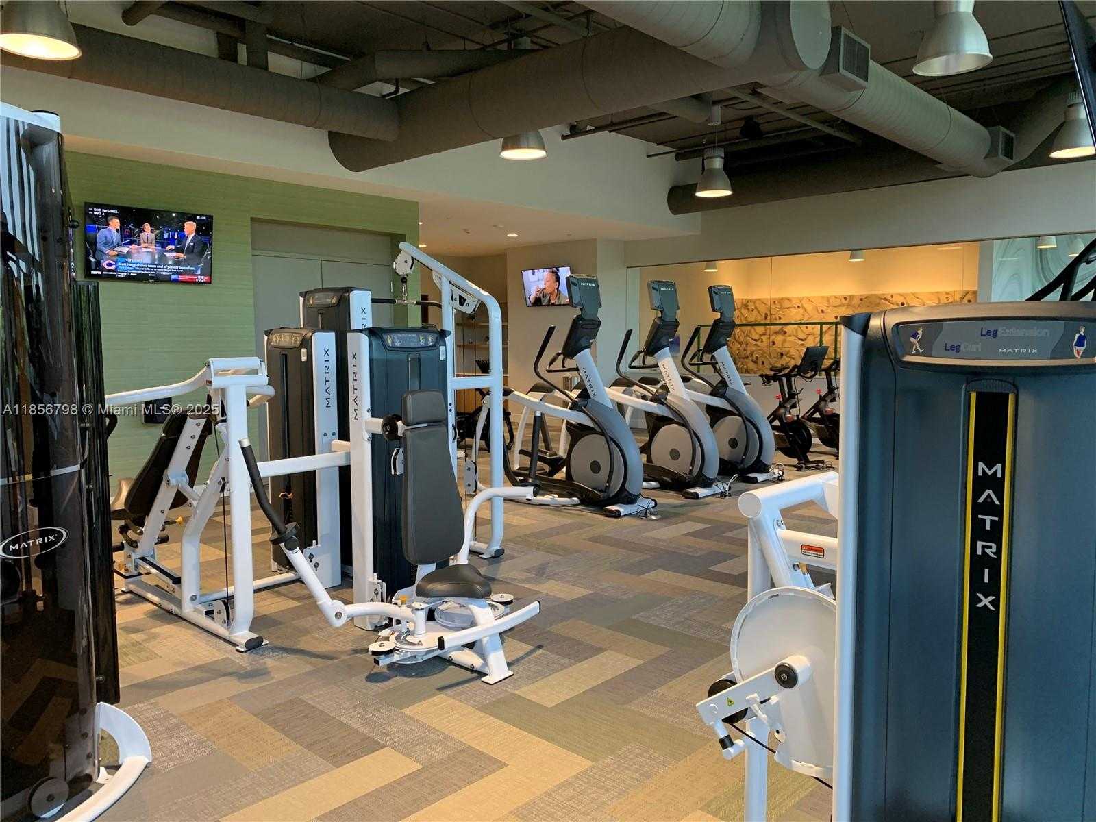 Small Image of 16385 BISCAYNE BLVD #2720, North Miami Beach Number 8