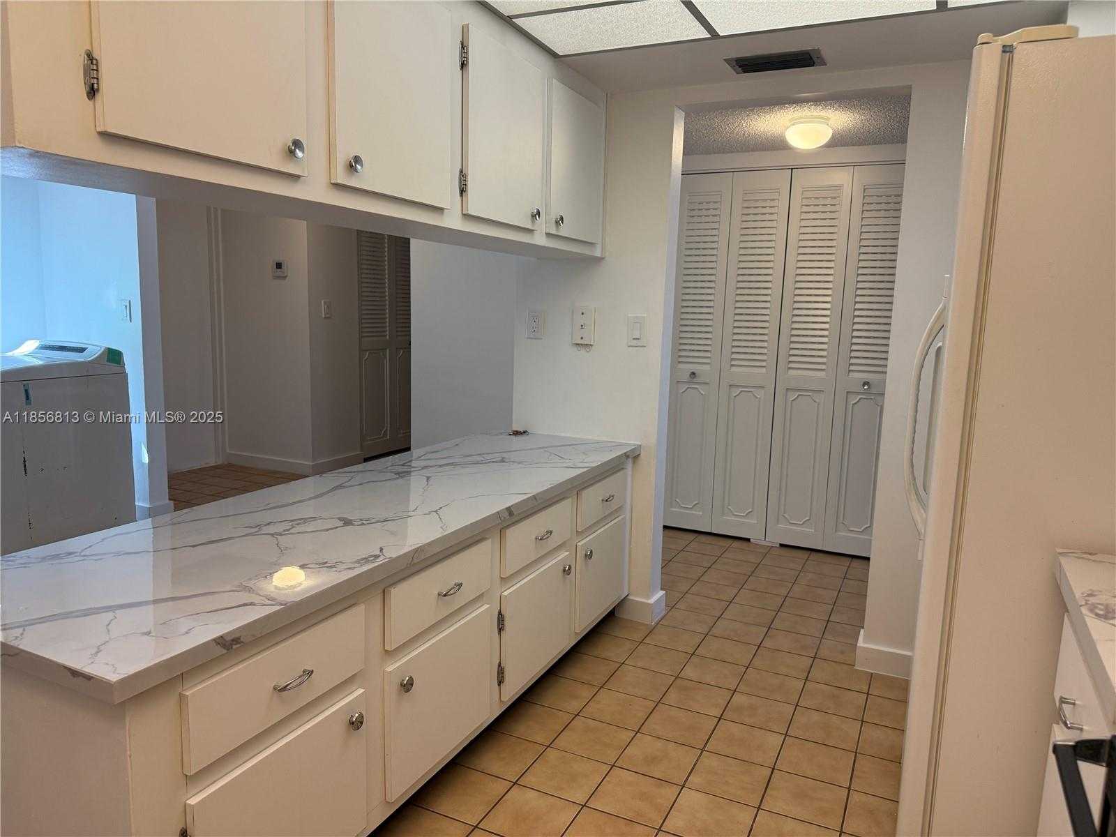 Small Image of 20441 NORTH EAST 30TH AVE #112-9, Aventura Number 14