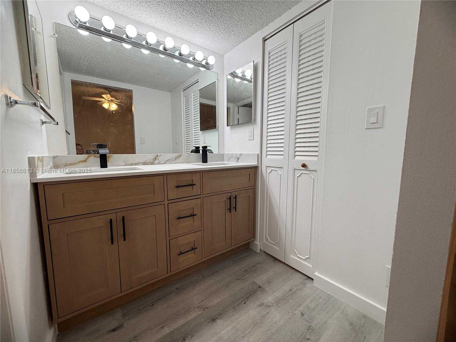 Small Image of 20441 NORTH EAST 30TH AVE #112-9, Aventura Number 5
