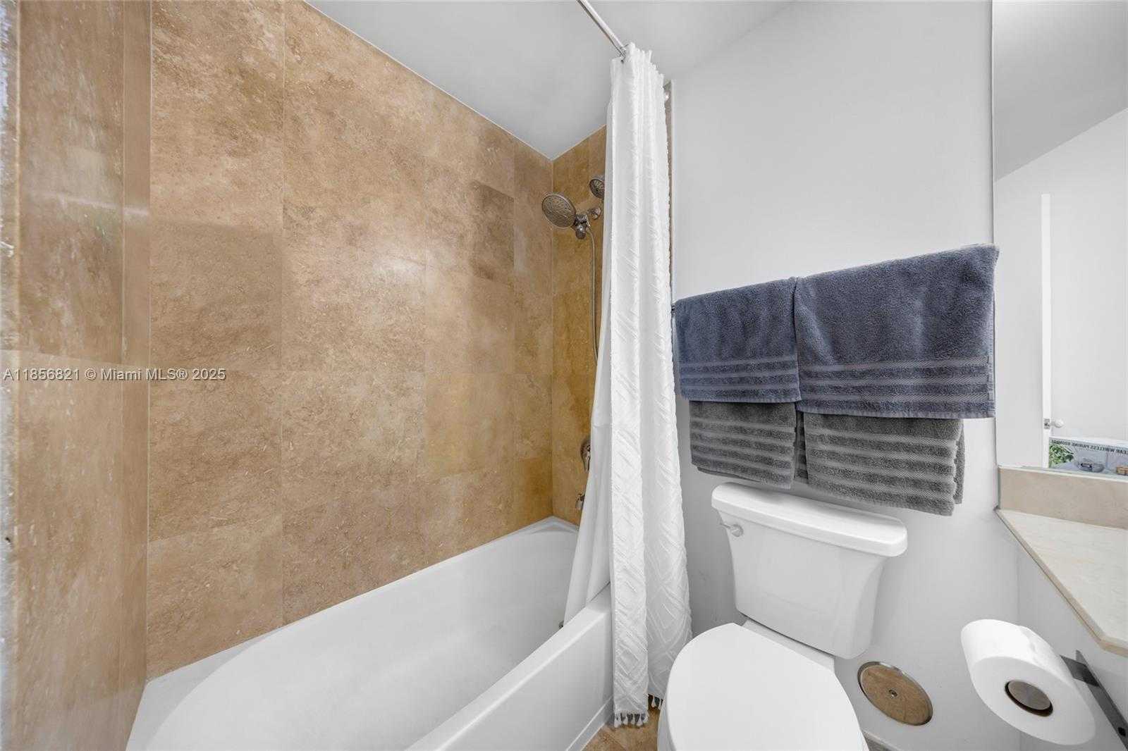 Small Image of 3030 NORTH EAST 188TH ST #602, Aventura Number 32