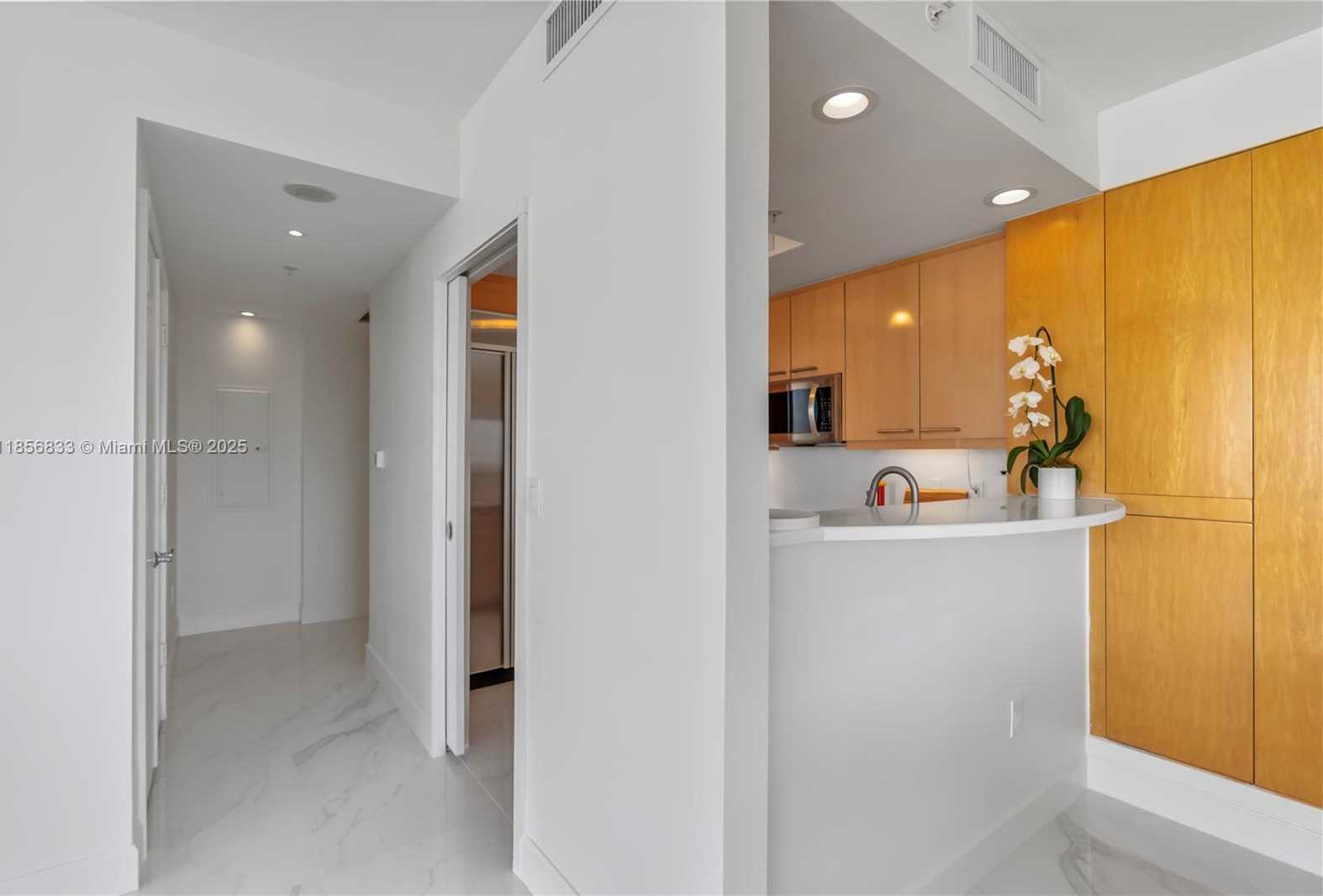 Small Image of 3350 SOUTH WEST 27TH AVE #1807, Coconut Grove Number 22