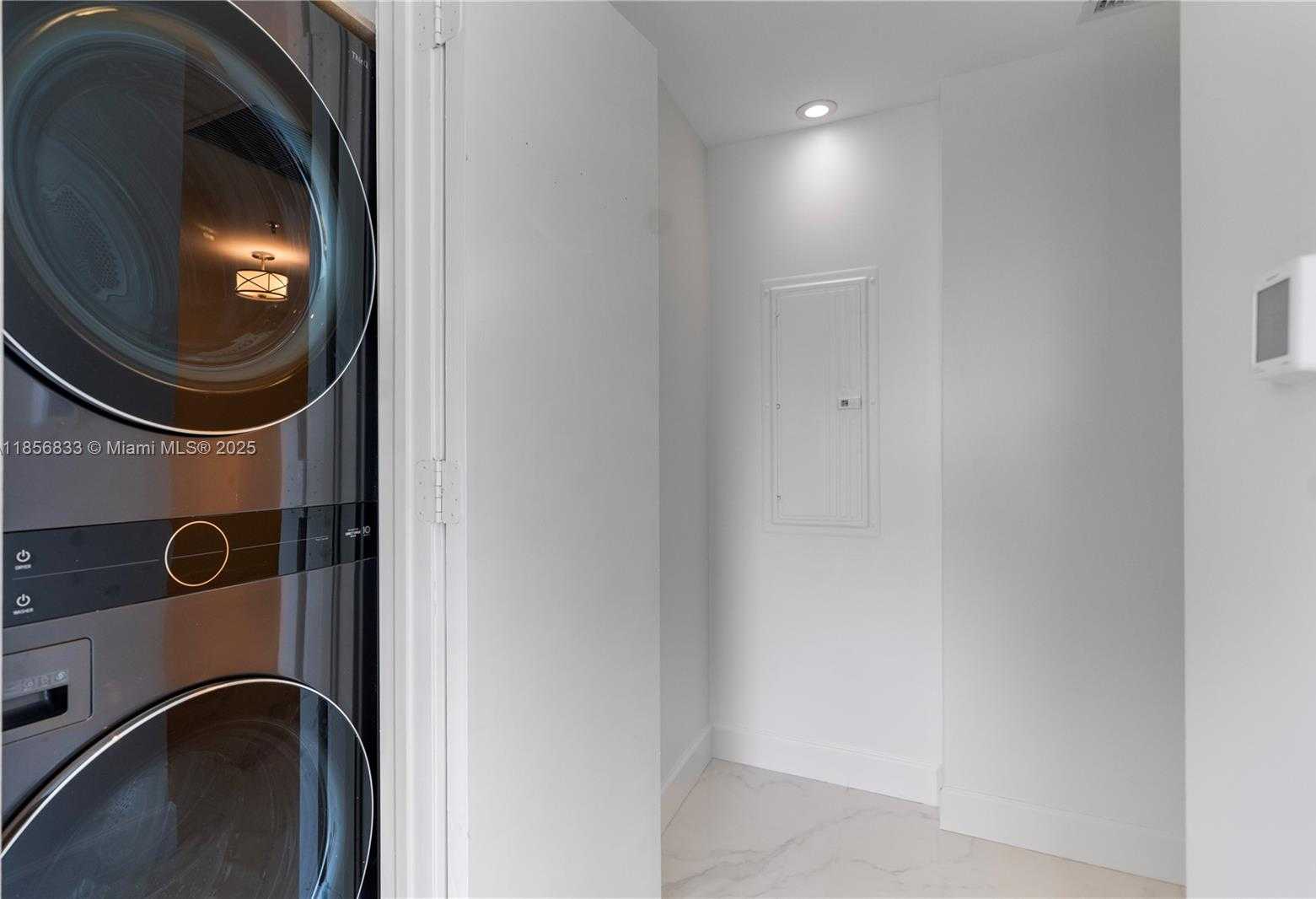 Small Image of 3350 SOUTH WEST 27TH AVE #1807, Coconut Grove Number 7