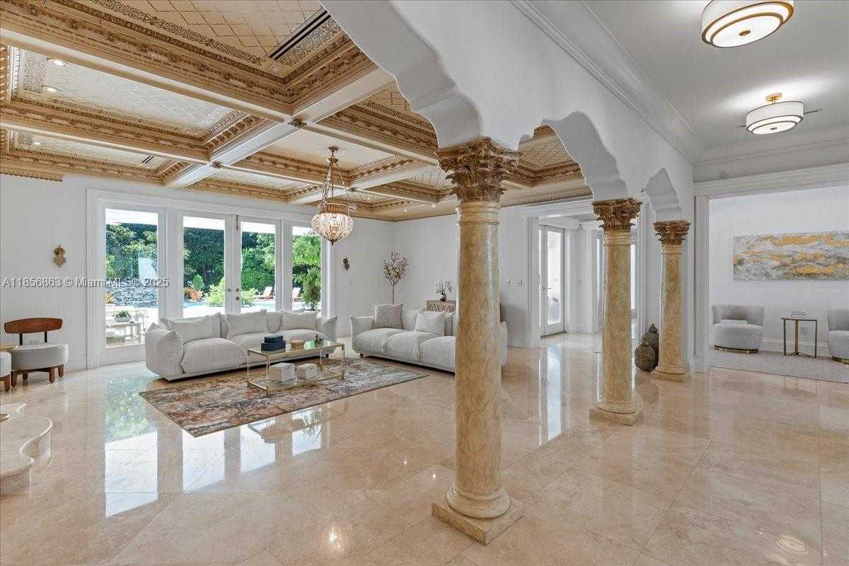 Small Image of 9400 OLD CUTLER RD, Coral Gables Number 13