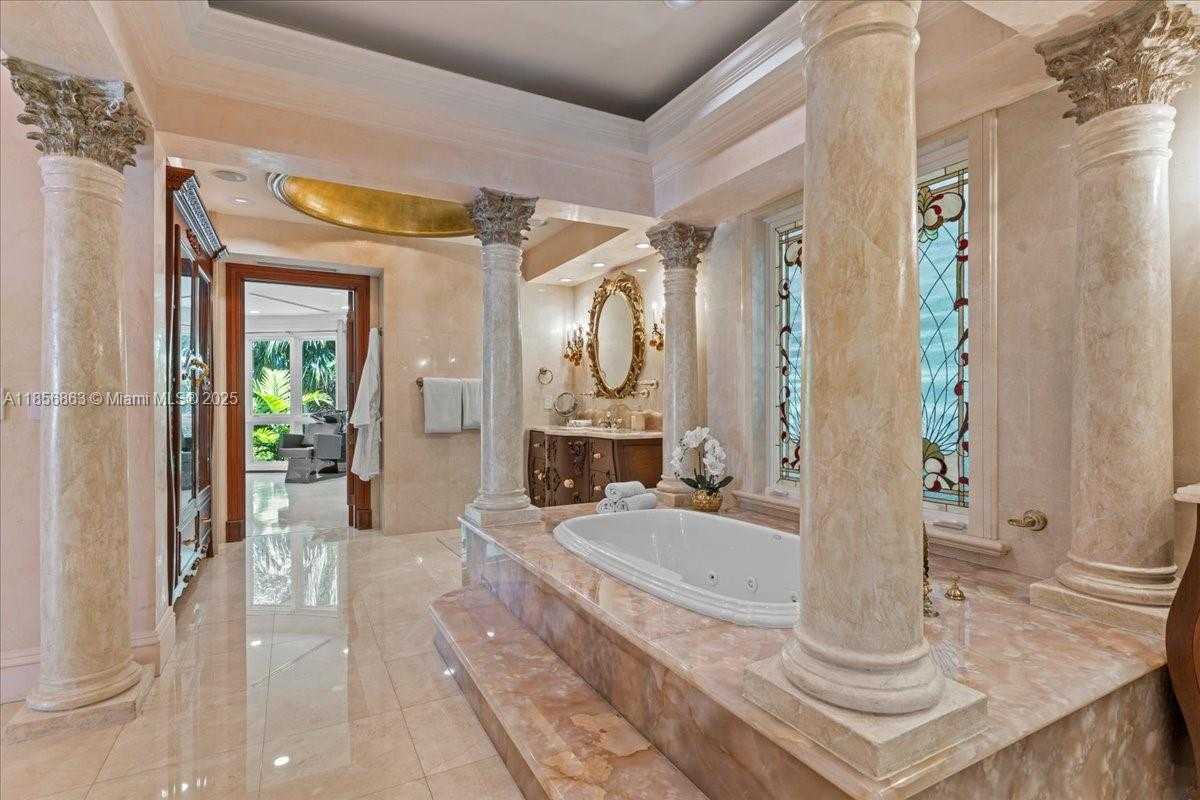 Small Image of 9400 OLD CUTLER RD, Coral Gables Number 27
