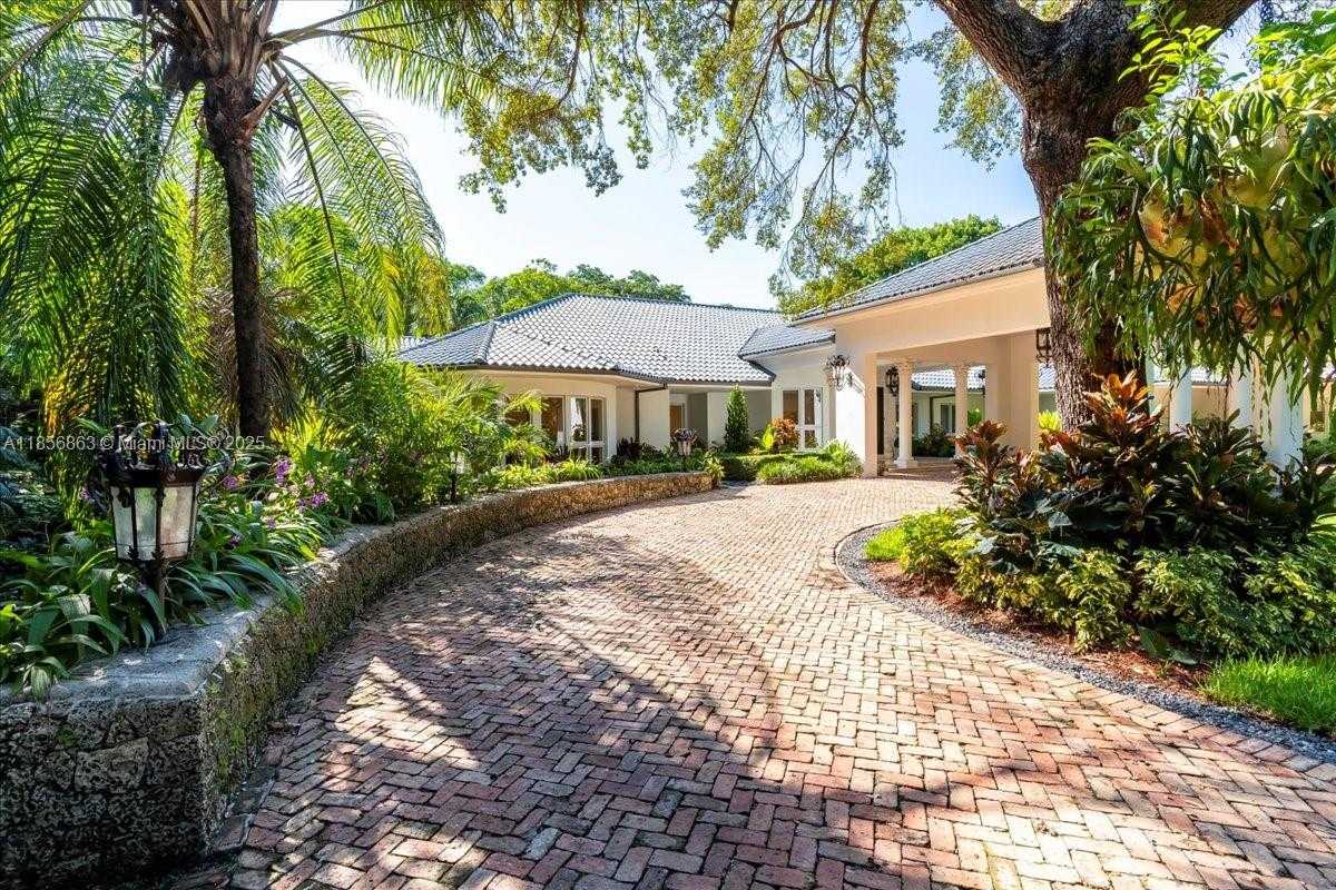 Small Image of 9400 OLD CUTLER RD, Coral Gables Number 3